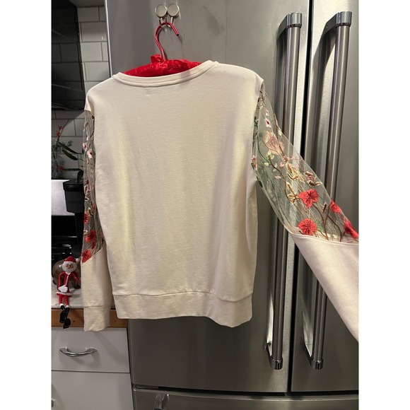 G by Giuliana Ladies Top, Whimsical Sleeves, Embroidered and Sheer, Cream - Picture 6 of 7